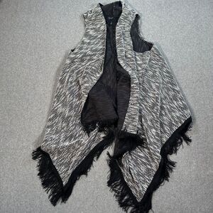 Jessica Simpson Fringe Sweater Vest Women's Medium Boho Black White Sleeveless